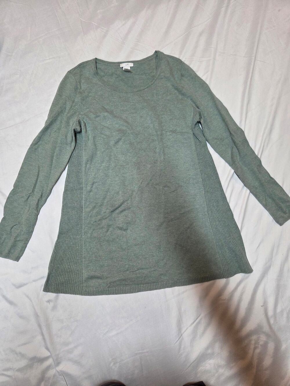 J. Jill Sage Green Lightweight Knit Scoop Neck Top